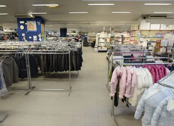 Ingrosso di abbigliamento e accessori in Veneto